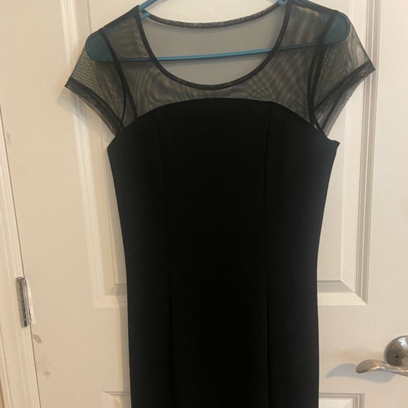 Black dress - Picture 1 of 1